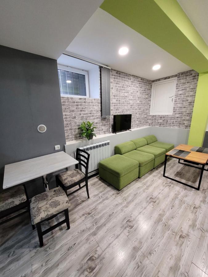 Дом 33 Возле Клиники Астхик Villa Ереван Екстериор снимка