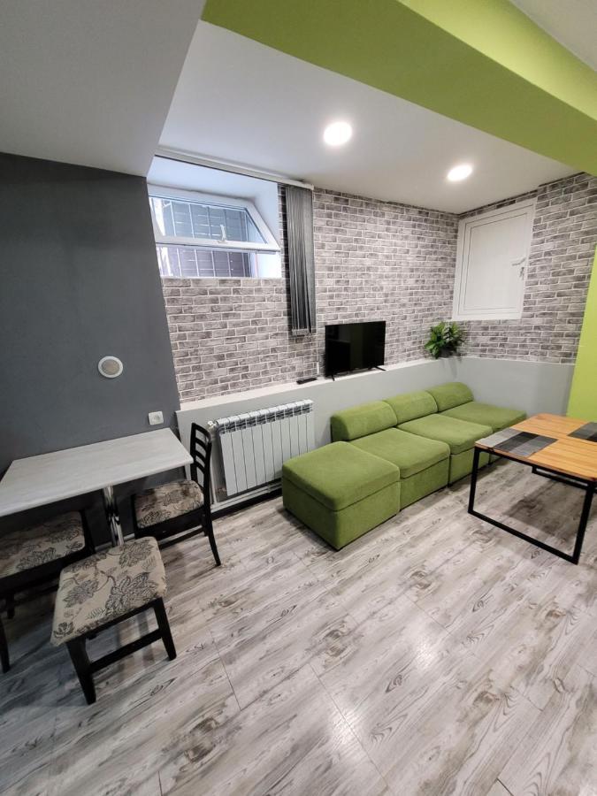 Дом 33 Возле Клиники Астхик Villa Ереван Екстериор снимка