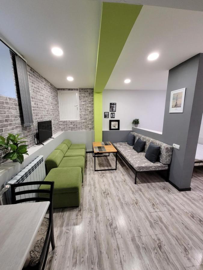 Дом 33 Возле Клиники Астхик Villa Ереван Екстериор снимка