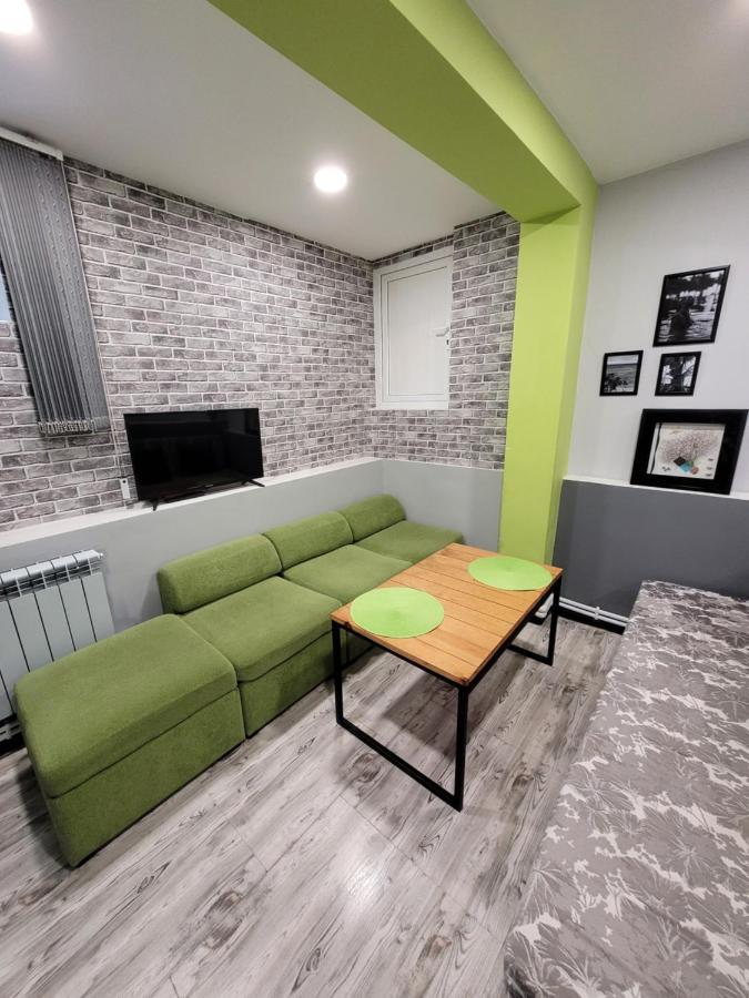 Дом 33 Возле Клиники Астхик Villa Ереван Екстериор снимка